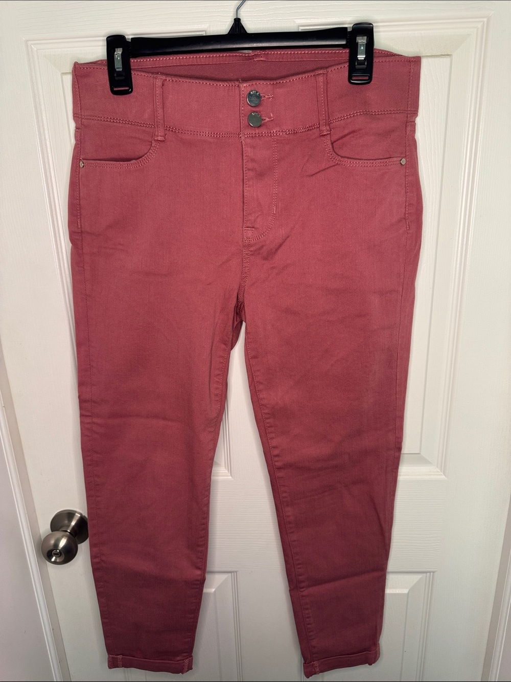 EUC Apt. 9 High-Rise Capri Jeans in Rose Mauve